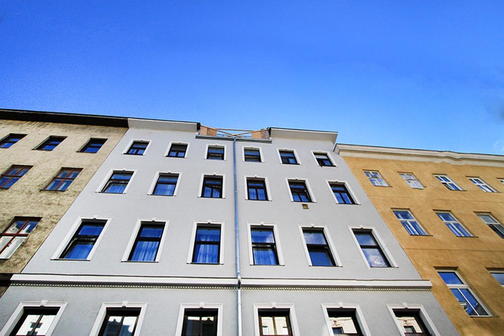 Aurellia Serviced Apartment *