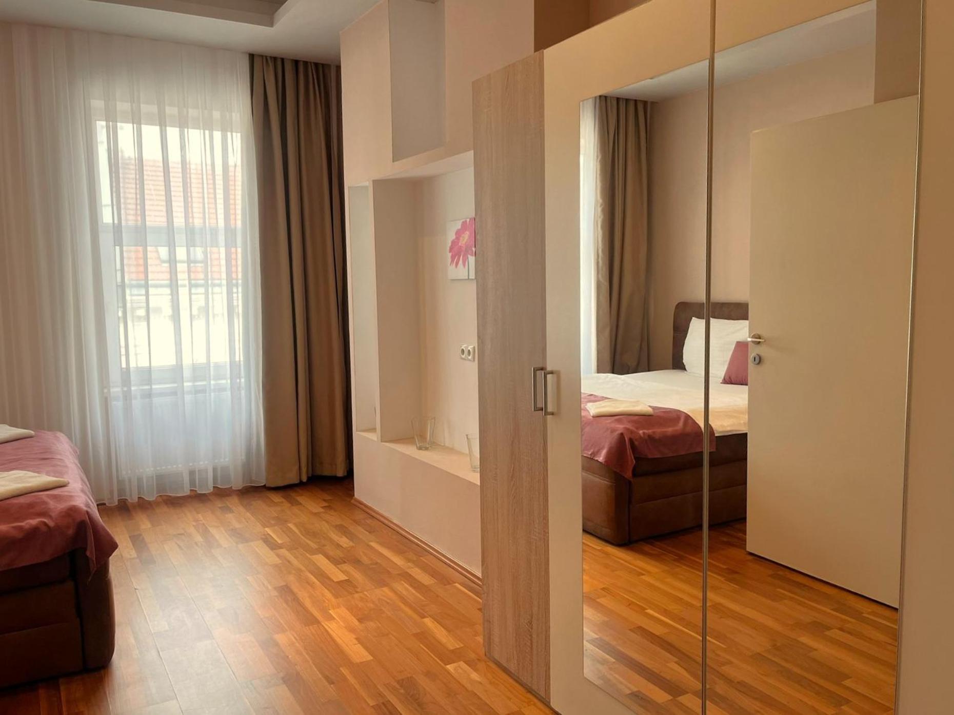 Aurellia Serviced Apartment