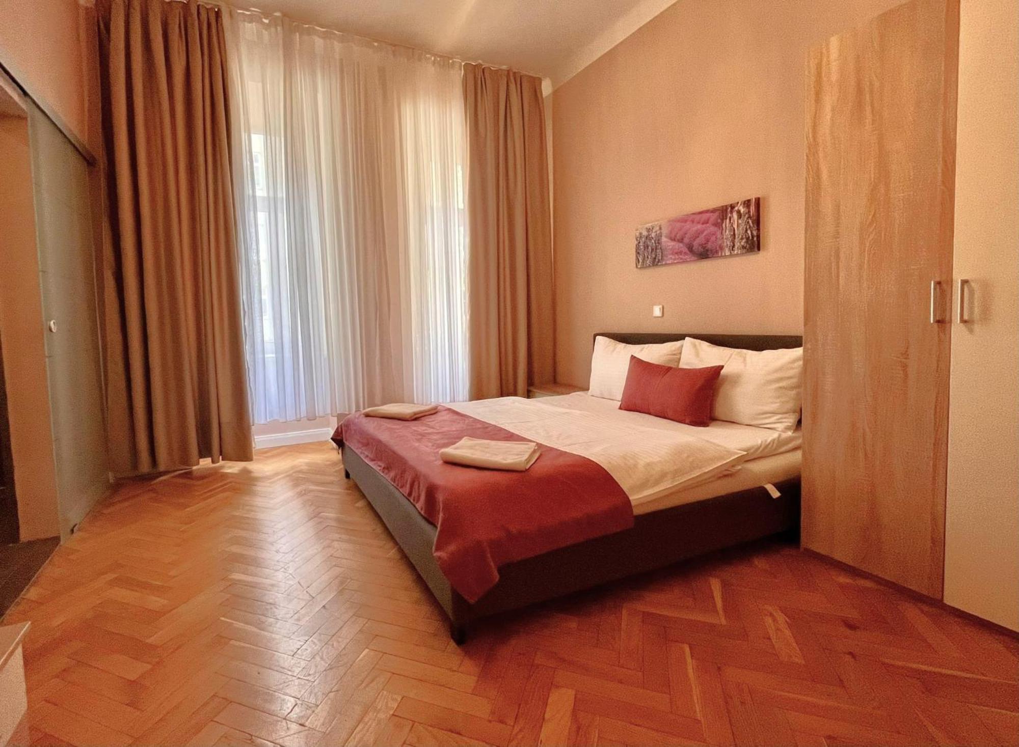 Aurellia Serviced Apartment